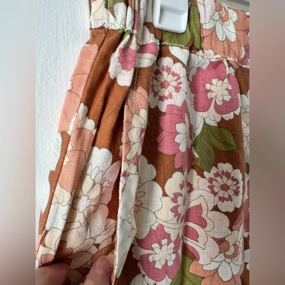 Women’s Floral Shorts - Size XL - Picture 4 of 6
